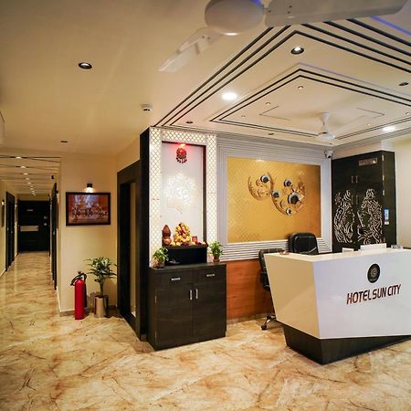 Hotel Suncity 阿穆达巴 外观 照片