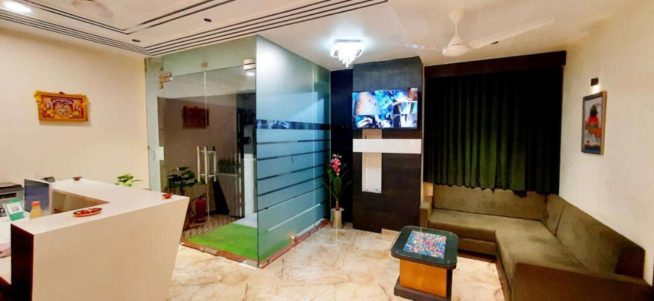 Hotel Suncity 阿穆达巴 外观 照片