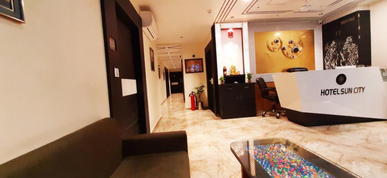 Hotel Suncity 阿穆达巴 外观 照片